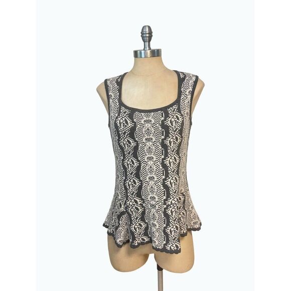 CAbi #887 Gray Peplum Shell Vest sleeveless Sweater Small - Picture 3 of 7